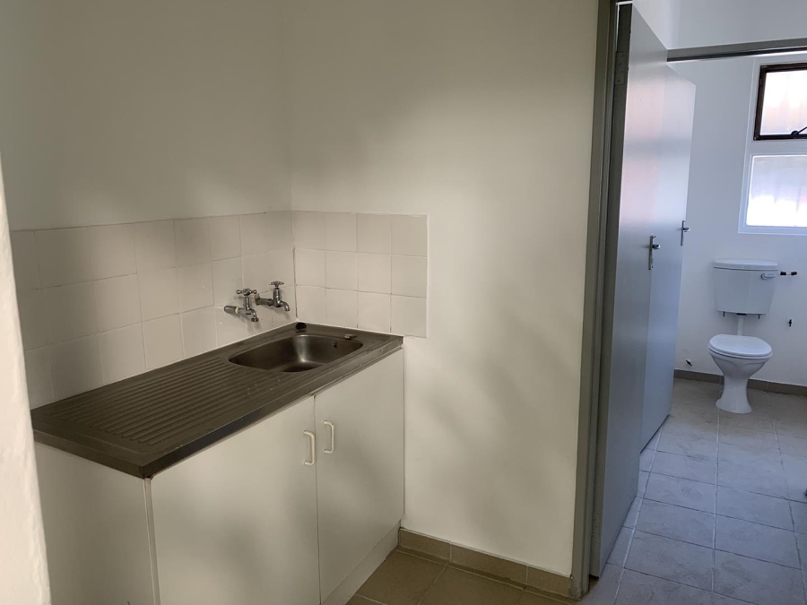 To Let Commercial Property for Rent in Montague Gardens Western Cape